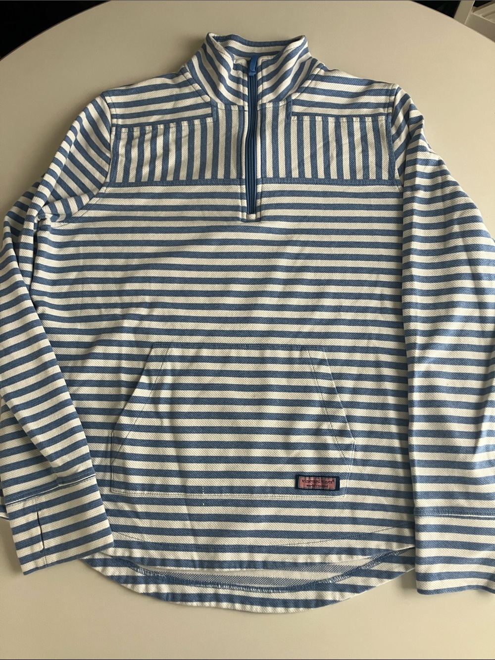 Vineyard Vines top